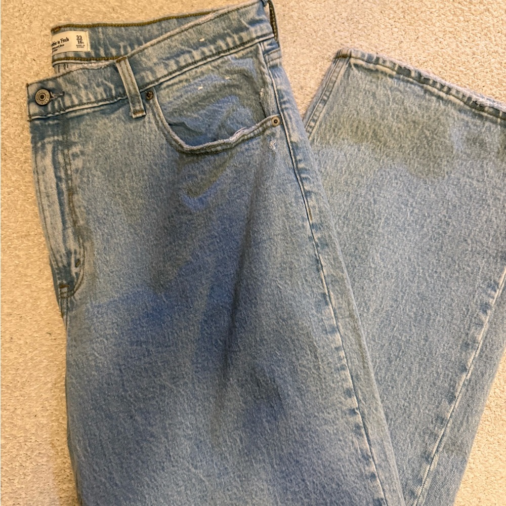 Abercrombie & Fitch 90s Relaxed High Rise Jean